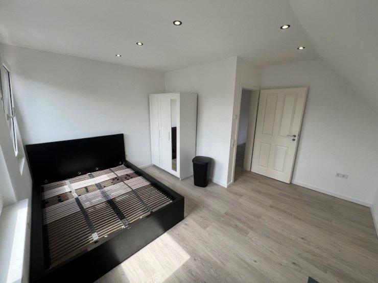 Erdgeschoßwohnung Oldenburg Ziegelhof - 5 Zimmer, 70 m&sup2;, 400&euro; | Angebot:26133974