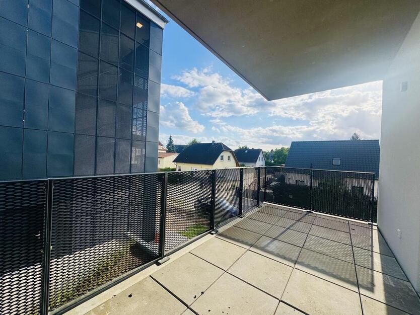 Neubau-3-Zimmer-Wohnung mit Terrasse – Exklusiv, 5 Jahre Mietdauer zimmer