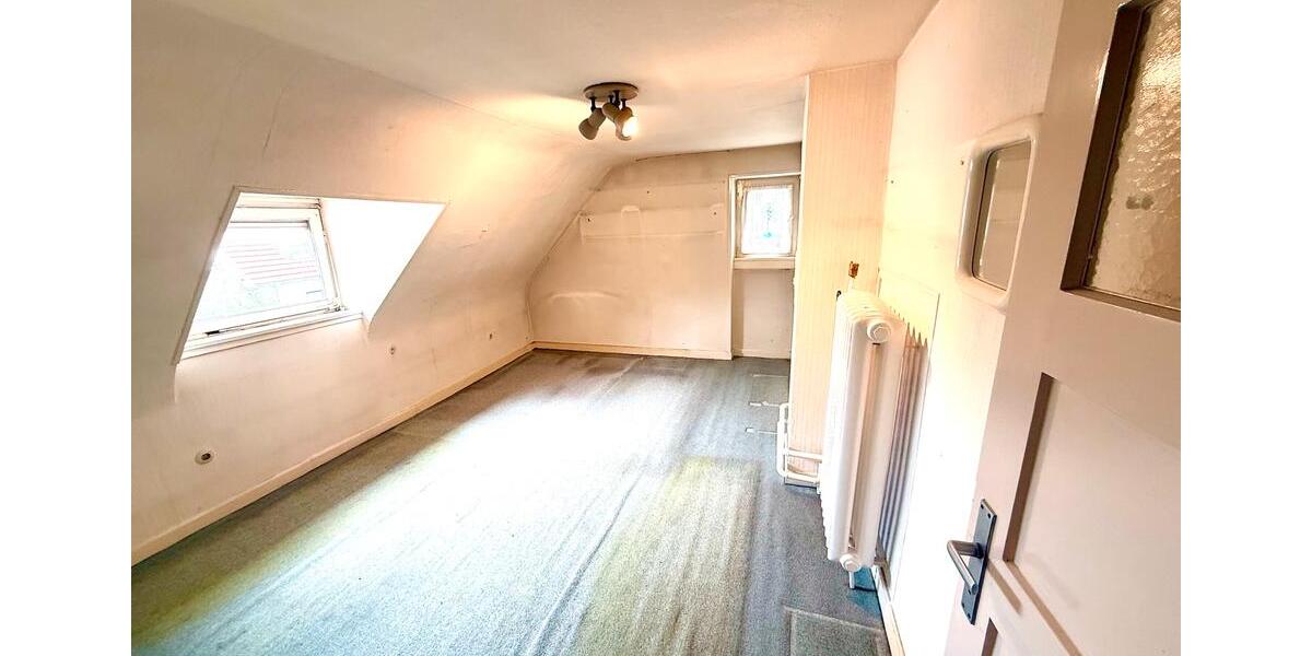 Reihenhaus Saarbrücken St. Arnual - 7 Zimmer, 135 m&sup2;, 325.000&euro; | Angebot:26310346
