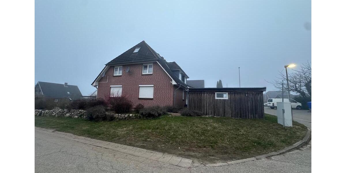 Mehrfamilienhaus, Wohnhaus Lensahn - 8 Zimmer, 160 m&sup2;, 399.000&euro; | Angebot:26073381