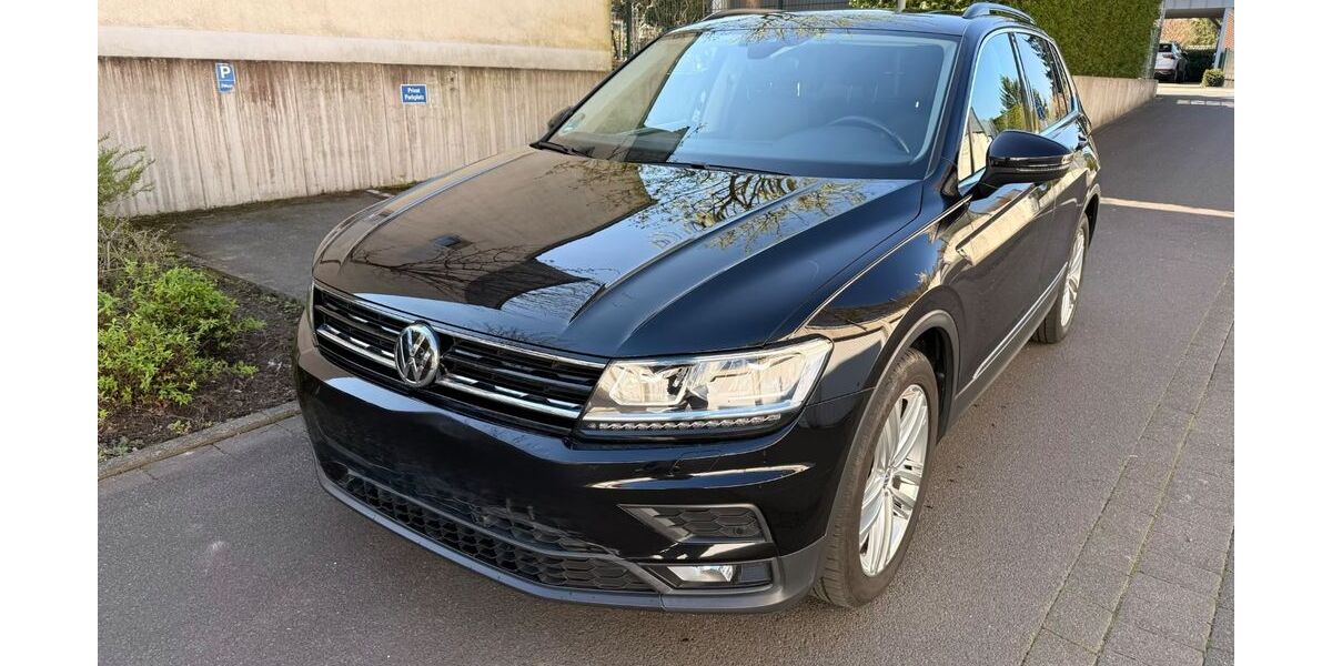 VW Tiguan 61.000 km 20.500 &euro; Krefeld 47829
