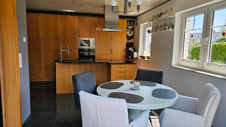 Einfamilienhaus Warburg - 5 Zimmer, 132 m&sup2;, 525.000&euro; | Angebot:27121122