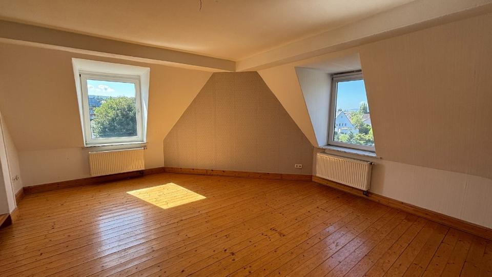 Dachgeschoßwohnung Holzminden - 6 Zimmer, 150 m&sup2;, 975&euro; | Angebot:22127584