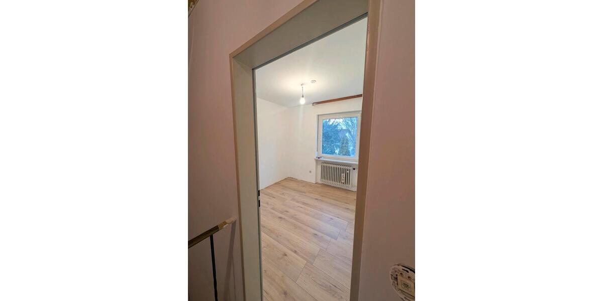 Reihenhaus Passau Auerbach - 6 Zimmer, 140 m&sup2;, 1.300&euro; | Angebot:25025244