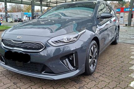 Kia ceed Sportswagon 54.971 km 17.699 &euro; Hamburg 20257