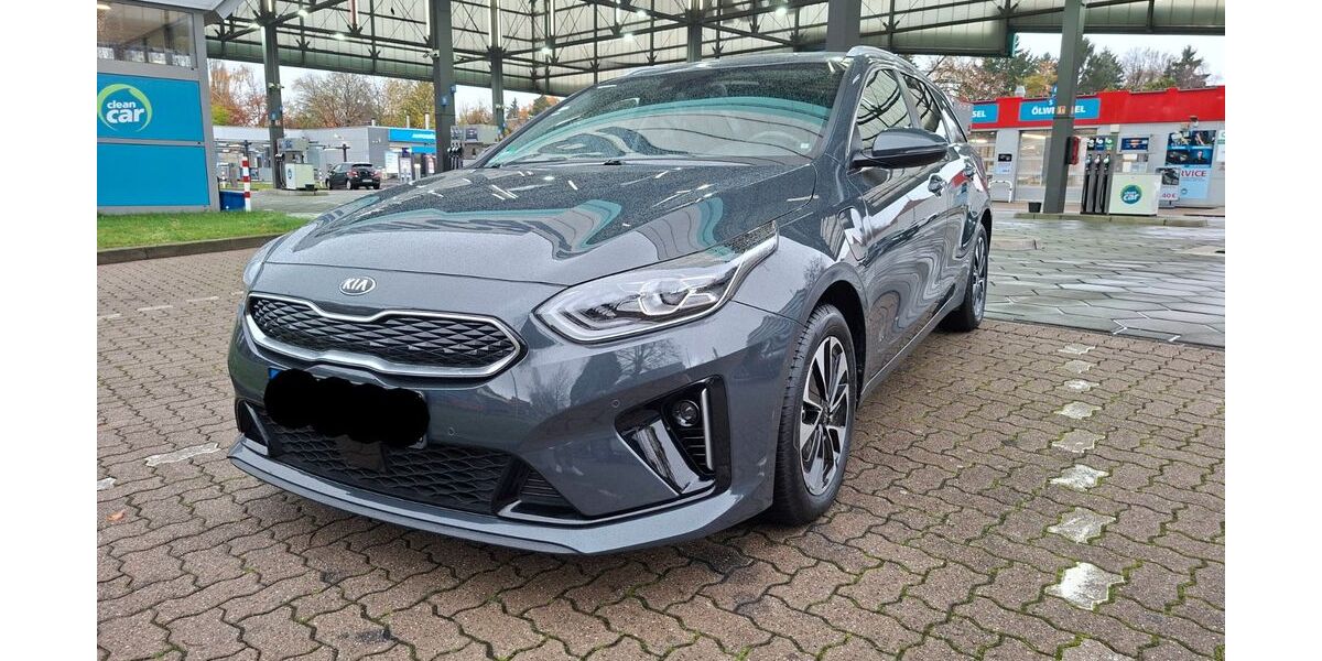Kia ceed Sportswagon 54.971 km 17.699 &euro; Hamburg 20257