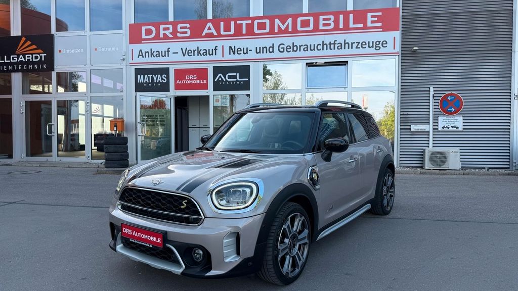 Mini Countryman SE (Cooper) 99.175 km 22.700 &euro; Rosenheim 83026