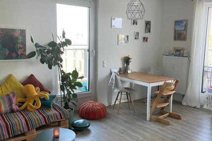 möblierte helle 3-Raum-Dachgeschosswohnung zur Untermiete zimmer