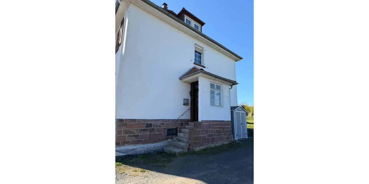 Etagenwohnung Kirchhain - 3 Zimmer, 105 m&sup2;, 1.200&euro; | Angebot:26147329