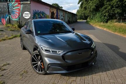 Ford Mustang Mach-E 30.000 km 39.999 &euro; Vechta 49377