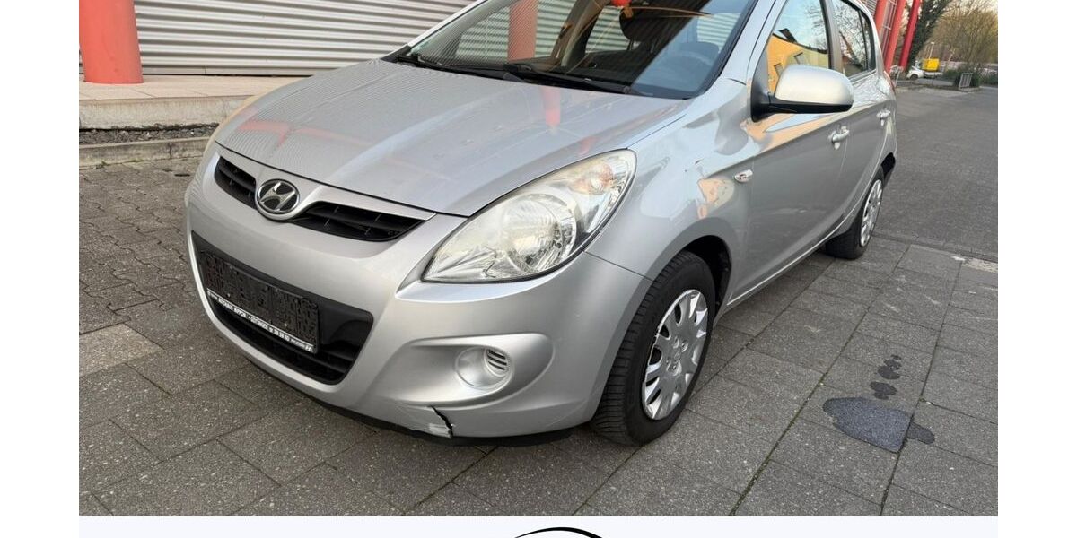 Hyundai i20 174.000 km 3.599 &euro; Paderborn 33100