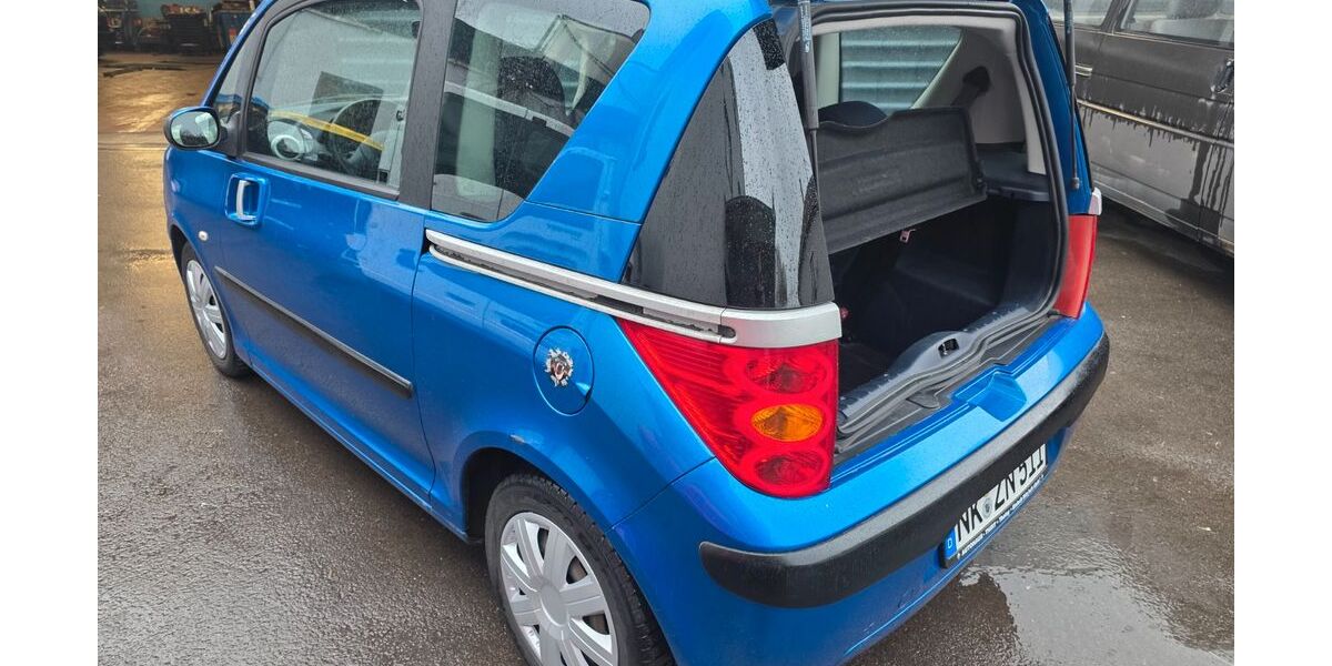 Peugeot 1007 147.000 km 2.400 &euro; Schiffweiler 66578