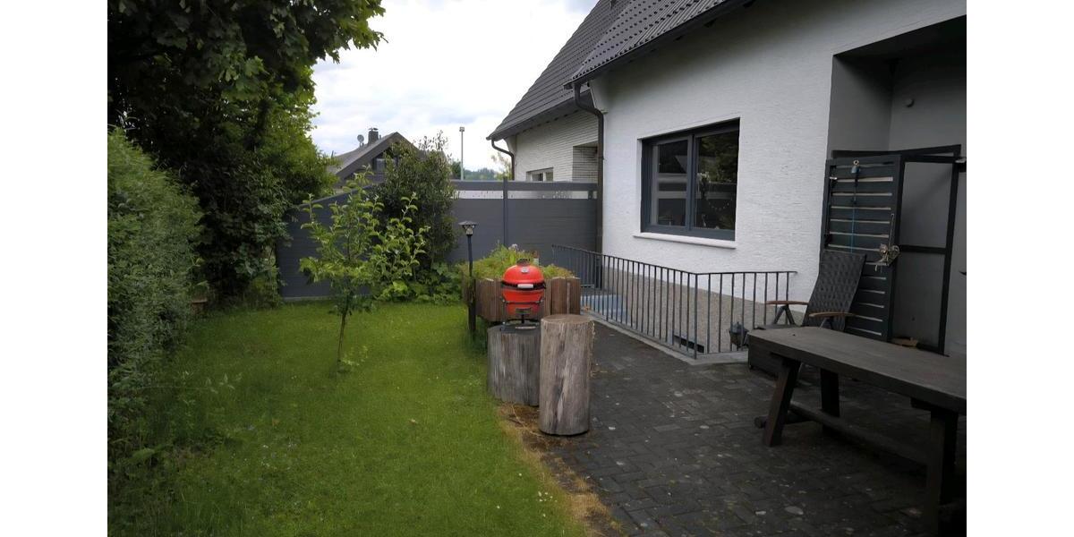 Doppelhaushälfte Drolshagen - 6 Zimmer, 98 m&sup2;, 265.000&euro; | Angebot:27083356