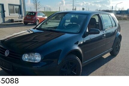 VW Golf 321.000 km 750 &euro; Rottenburg 84056