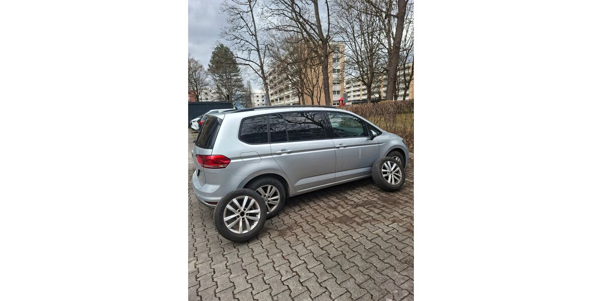VW Touran 189.000 km 11.900 &euro; Muenchen 81369