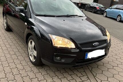 Ford Focus 218.000 km 800 € Hamburg 21033