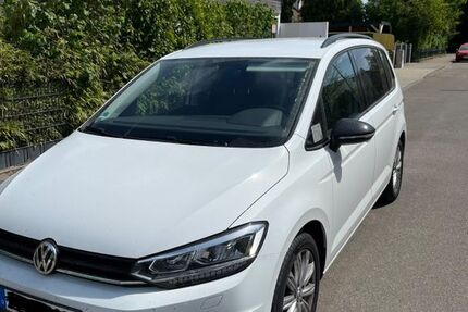 VW Touran 60.000 km 21.999 &euro; Ingolstadt 85051