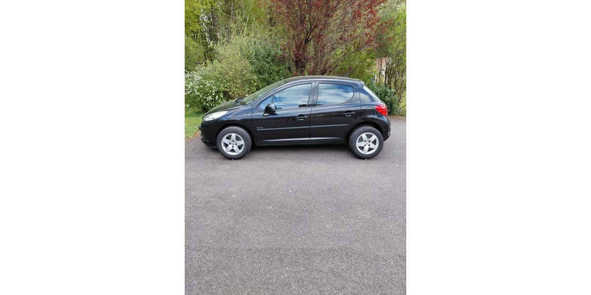 Peugeot 207 157.100 km 1.900 &euro; Mettlach 66693