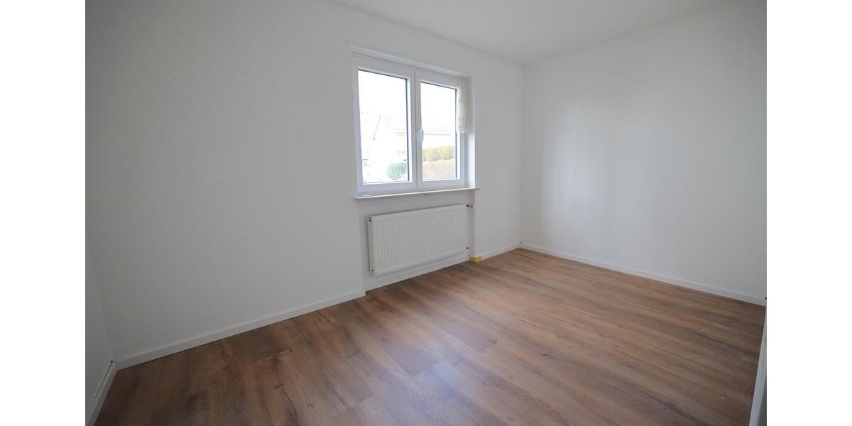 Moderne 5-Zimmer-Wohnung mit Balkon. 5 zimmer