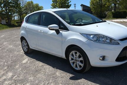 Ford Fiesta 105.000 km 3.450 &euro; Sulz 72172