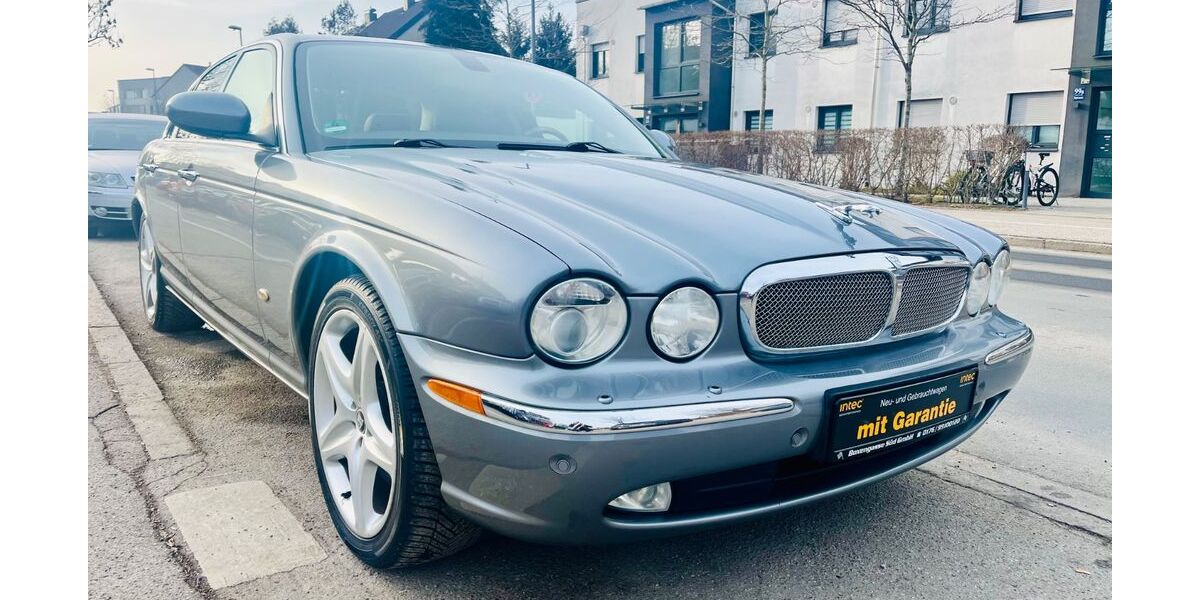 Jaguar XJ 197.000 km 7.999 &euro; München 81825