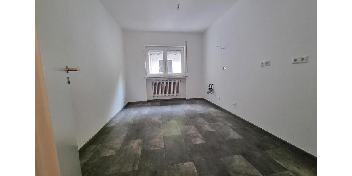 Etagenwohnung Kastellaun - 3 Zimmer, 90 m&sup2;, 750&euro; | Angebot:26039216