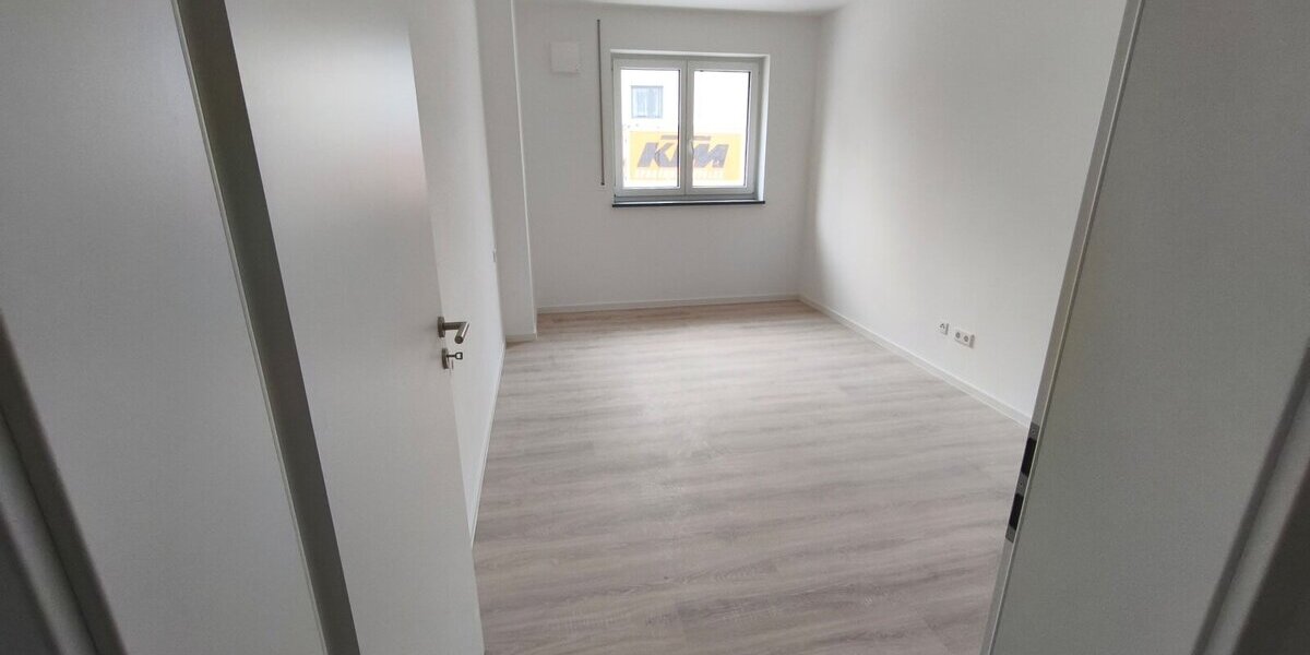 Erstbezug 2-Zi-Whg. mit 70,5 m² WFL KfW-40 -QNG zertifiziert nachhaltig gebaut-energieeffizient-förderfähig und mit echtem Zukunftswert! - Erdgeschoßwohnung Windischeschenbach | Angebot:23055178