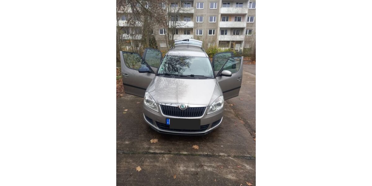 Skoda Roomster 148.000 km 4.499 &euro; Halle 06122