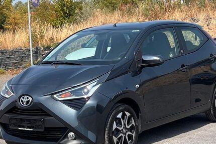 Toyota Aygo (X) 31.000 km 10.100 &euro; Ebsdorfergrund 35085