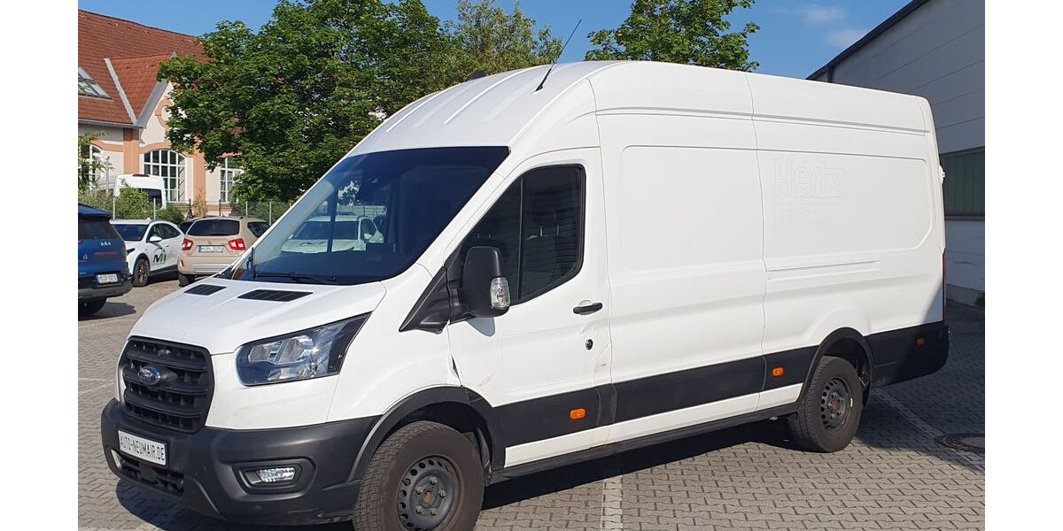 Ford Transit 95.000 km 14.900 &euro; München 81825