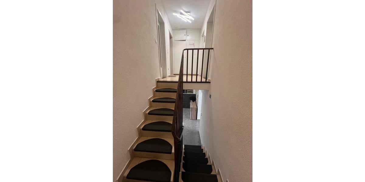 Charmantes Reiheneckhaus mit Wintergarten 4 zimmer