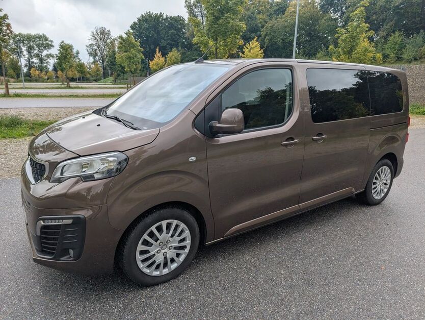 Peugeot Traveller 117.000 km 21.999 € Erding 85435