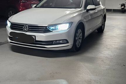 VW Passat 175.000 km 14.500 € Landshut 84028