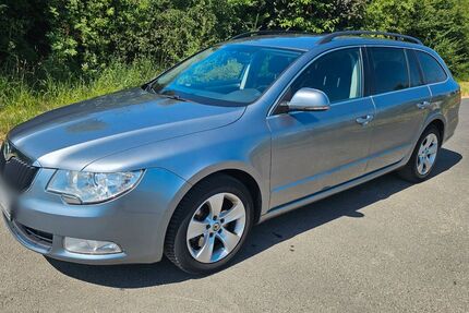 Skoda Superb 178.000 km 7.500 &euro; Lohfelden bei Kassel 34253