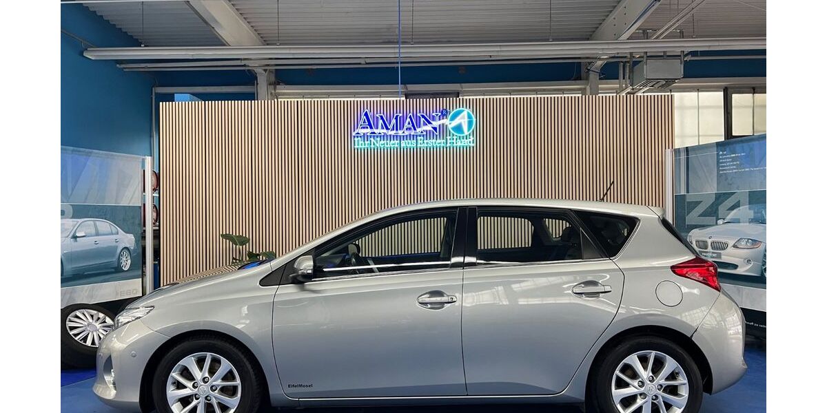 Toyota Auris 147.300 km 7.999 &euro; Beckingen 66701