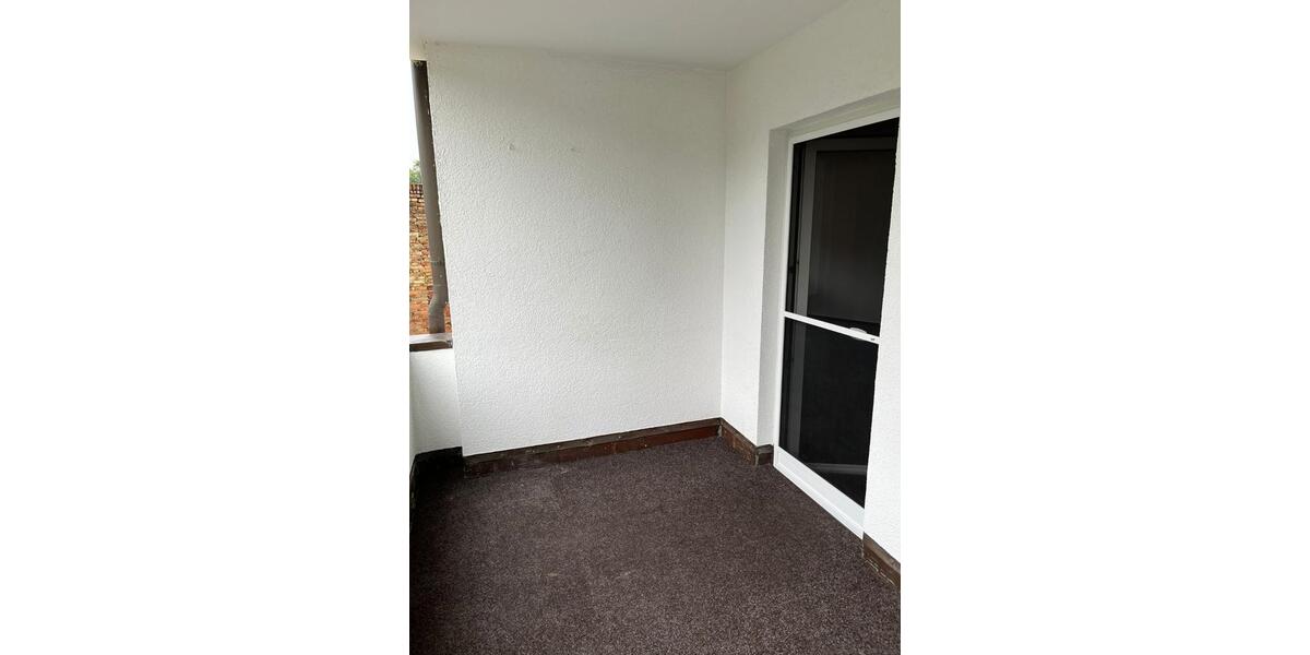 Etagenwohnung Zerbst (Anhalt) - 2 Zimmer, 66 m&sup2;, 50.000&euro; | Angebot:26093627