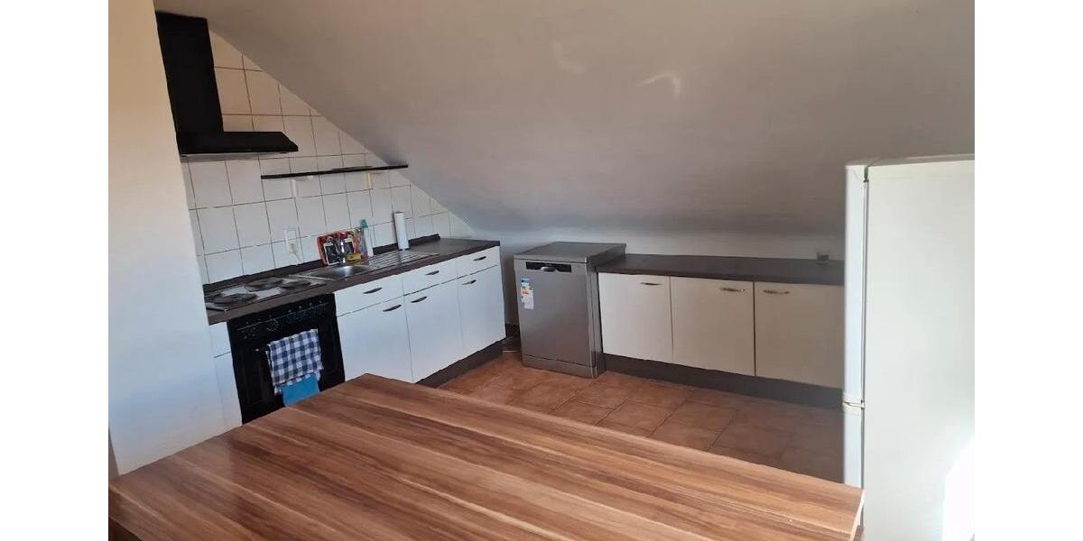 Dachgeschoßwohnung Esslingen am Neckar Oberesslingen - 2.5 Zimmer, 45 m&sup2;, 155.000&euro; | Angebot:25306106