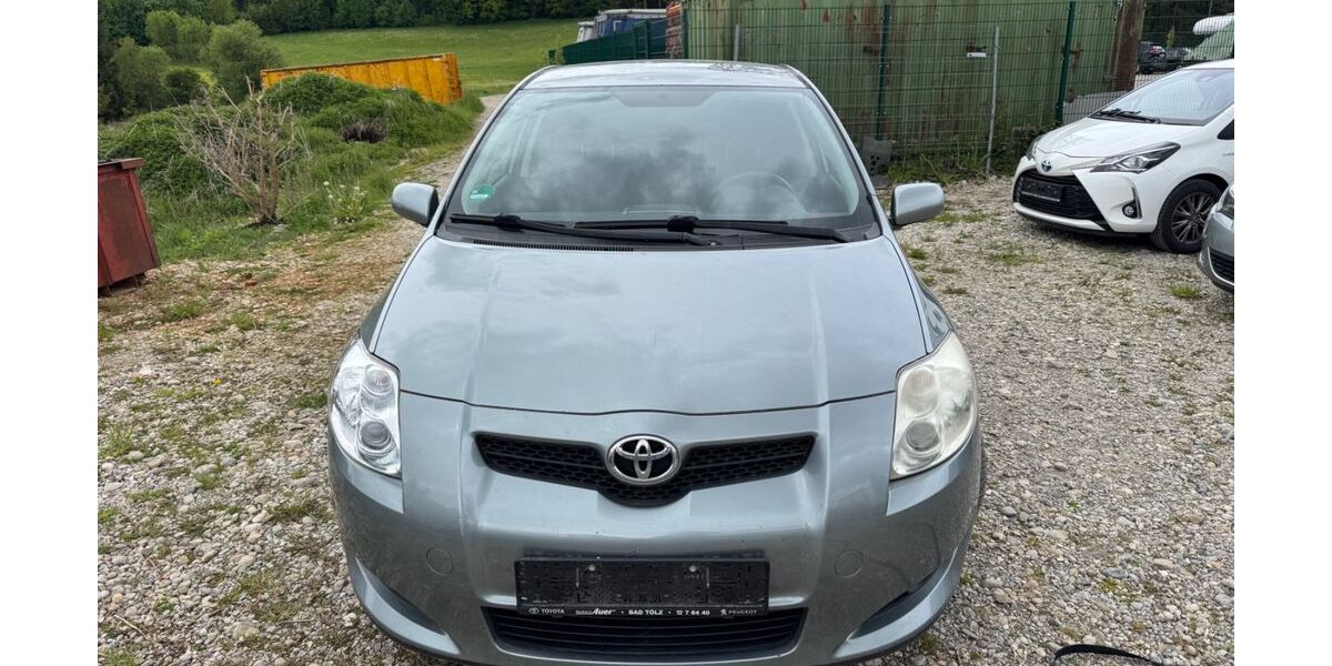 Toyota Auris 119.291 km 2.499 &euro; Egling 82544