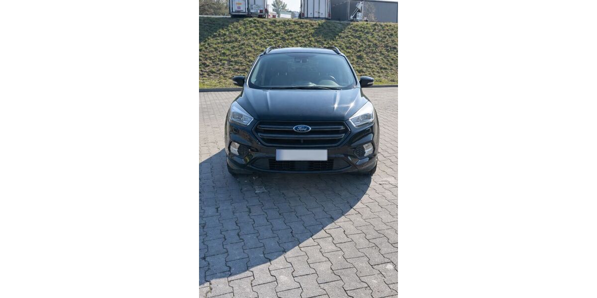 Ford Kuga 192.000 km 9.500 &euro; Stuttgart 70567