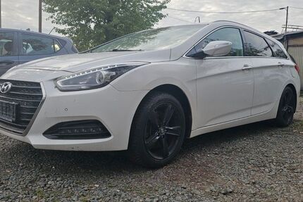Hyundai i40 287.855 km 4.500 &euro; Wiesbaden 65201