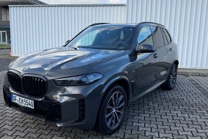 BMW X5 7.622 km 117.099 &euro; Hainburg 63512