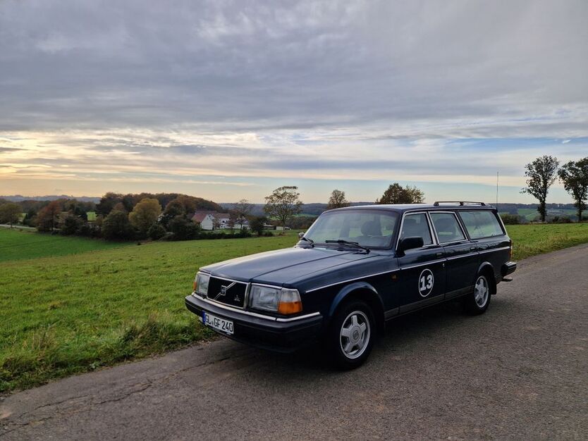 Volvo 240 368.800 km 8.450 € Wermelskirchnen 42929