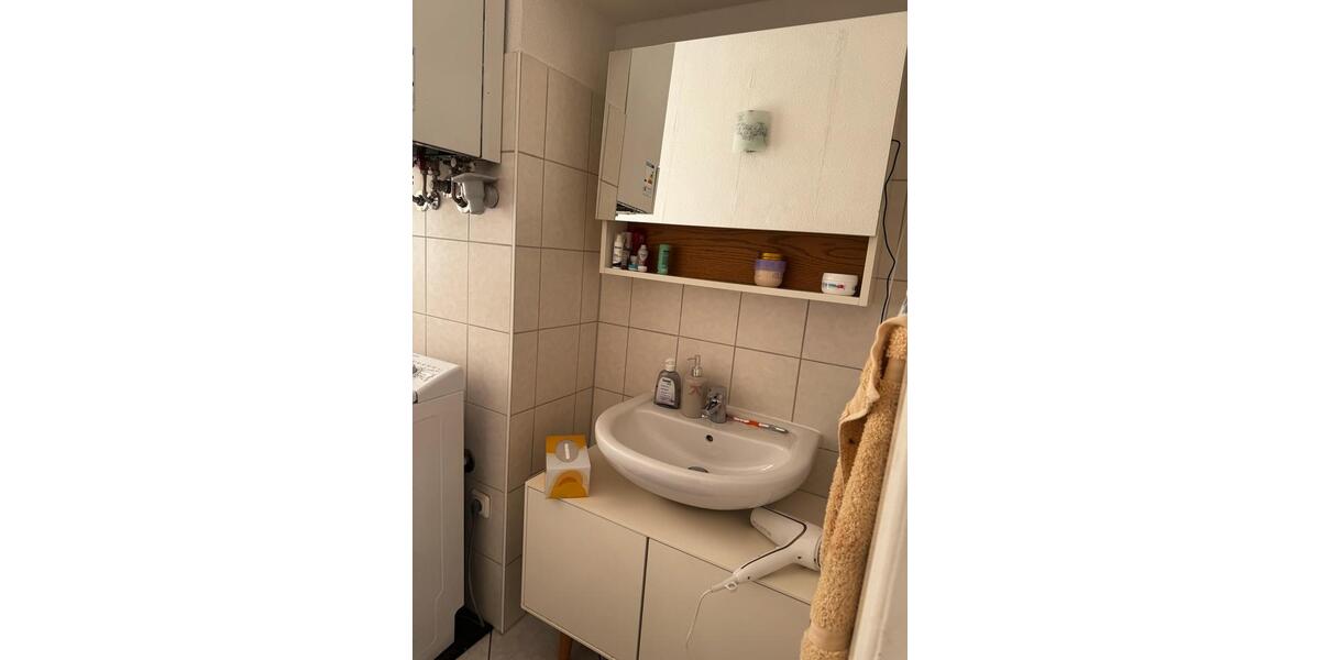Etagenwohnung Erfurt - 5 Zimmer, 125 m&sup2;, 1.600&euro; | Angebot:26286387