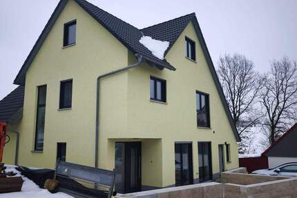 Haus Igensdorf Pettensiedel - 1 Zimmer, 240 m&sup2;, 2.200&euro; | Angebot:25140505