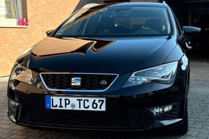 Seat Leon 186.444 km 10.699 &euro; Detmold 32756