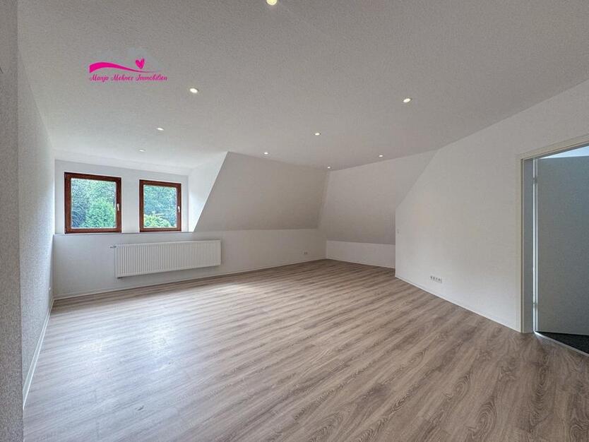 4 Zimmer Dachgeschoßwohnung mit Gartennutzung