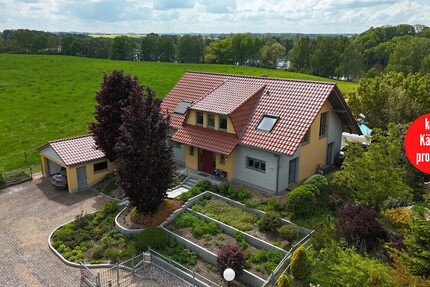 HORN IMMOBILIEN++ Penzlin, großes Einfamilienhaus mit Garage, Außenpool und vielen Extras - Haus Penzlin | Angebot:26894675