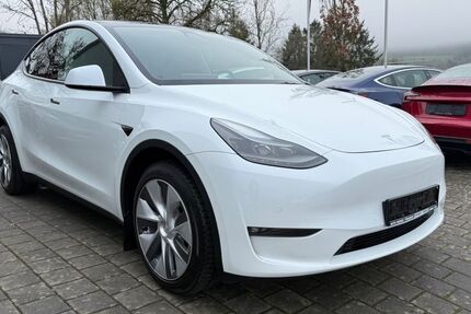 Tesla Model Y 128.100 km 26.750 &euro; Tünsdorf 66693