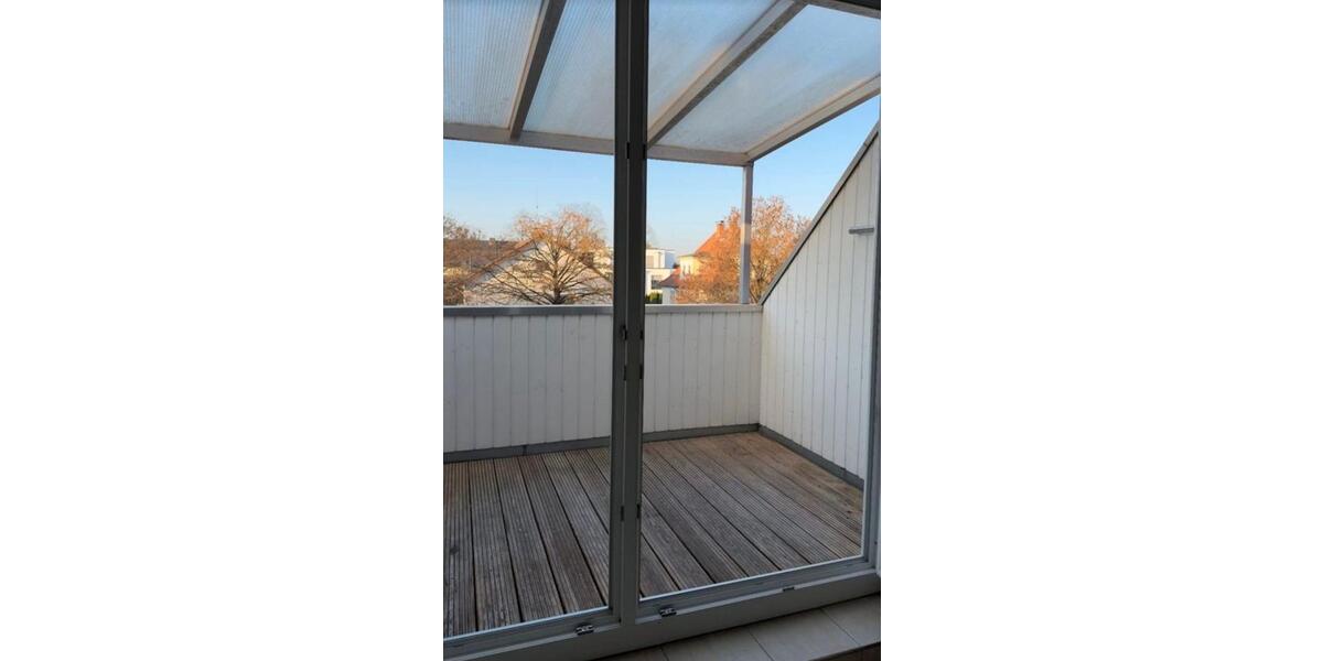 Dachgeschoßwohnung Harsewinkel - 4 Zimmer, 120 m&sup2;, 900&euro; | Angebot:26679368