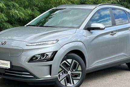 Hyundai KONA Elektro 17.500 km 47.900 &euro; Jüterbog 14913